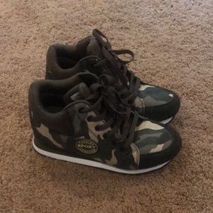 XXHC 5.5 size - camouflage women sneaker